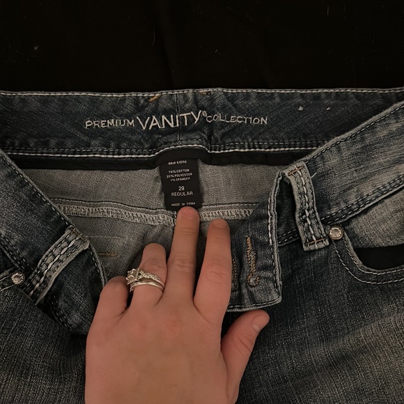 Jeans - Picture 3 of 4